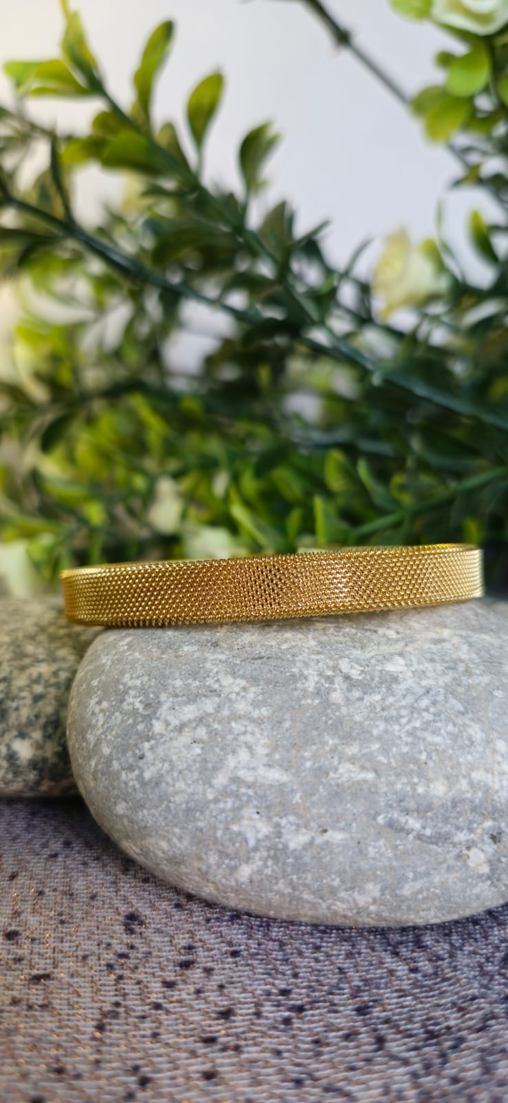 Luxury Gold Mesh Handcuff
