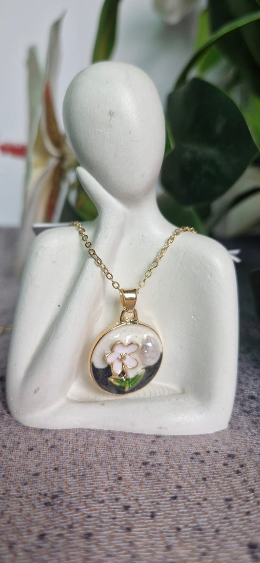 Blossom Pearl Pendant Necklace