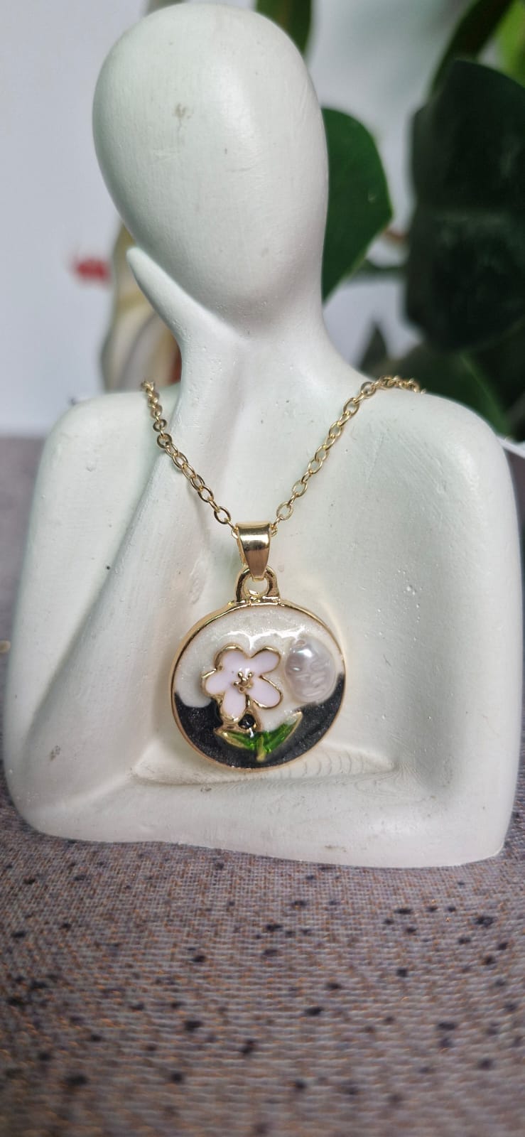 Blossom Pearl Pendant Necklace